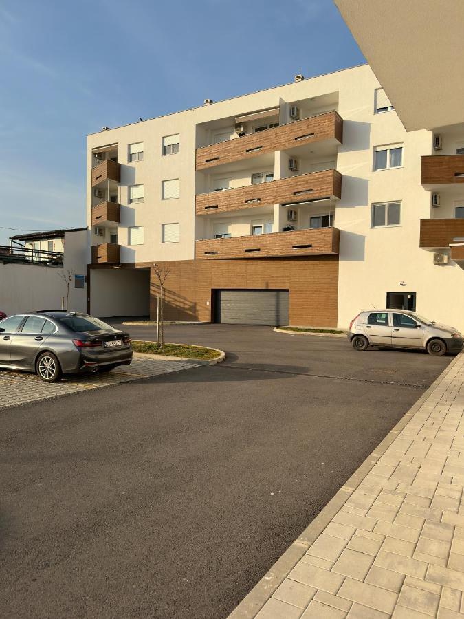 City Rent 1 Όσιγιεκ Εξωτερικό φωτογραφία