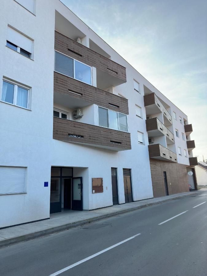 City Rent 1 Όσιγιεκ Εξωτερικό φωτογραφία